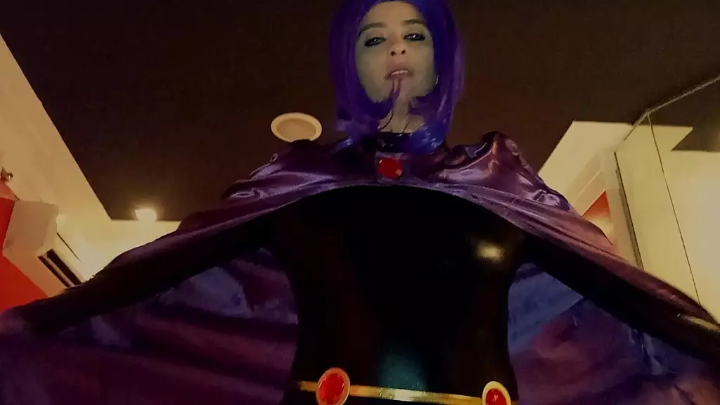 raven sucking a cock - accounter adventures