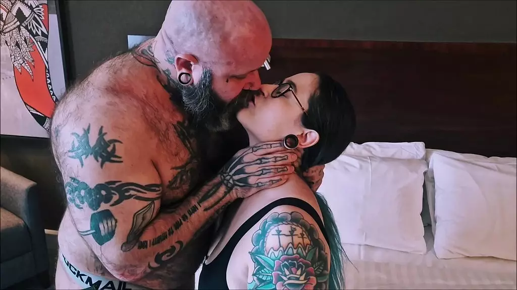 submissive elizabethhunny deep throat & fucked rough