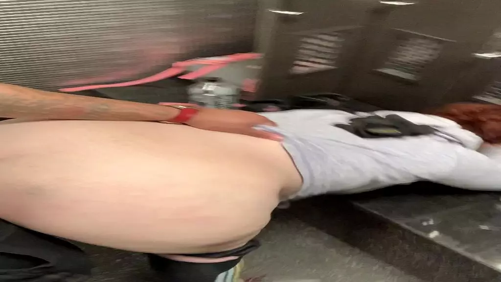 big booty white girl fucked in gym locker room almost caught