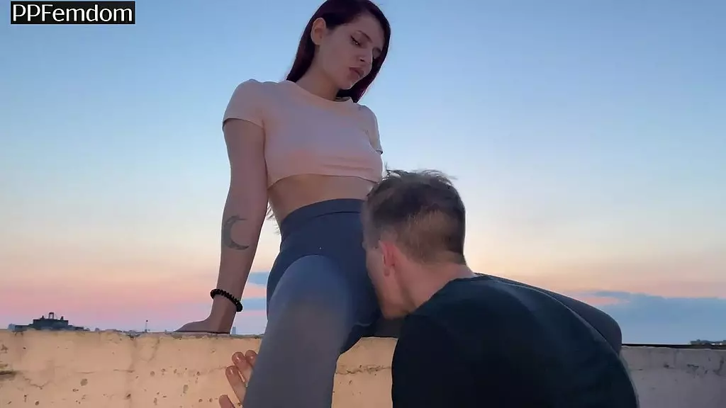 outdoor leggings pussy worship femdom on rooftop