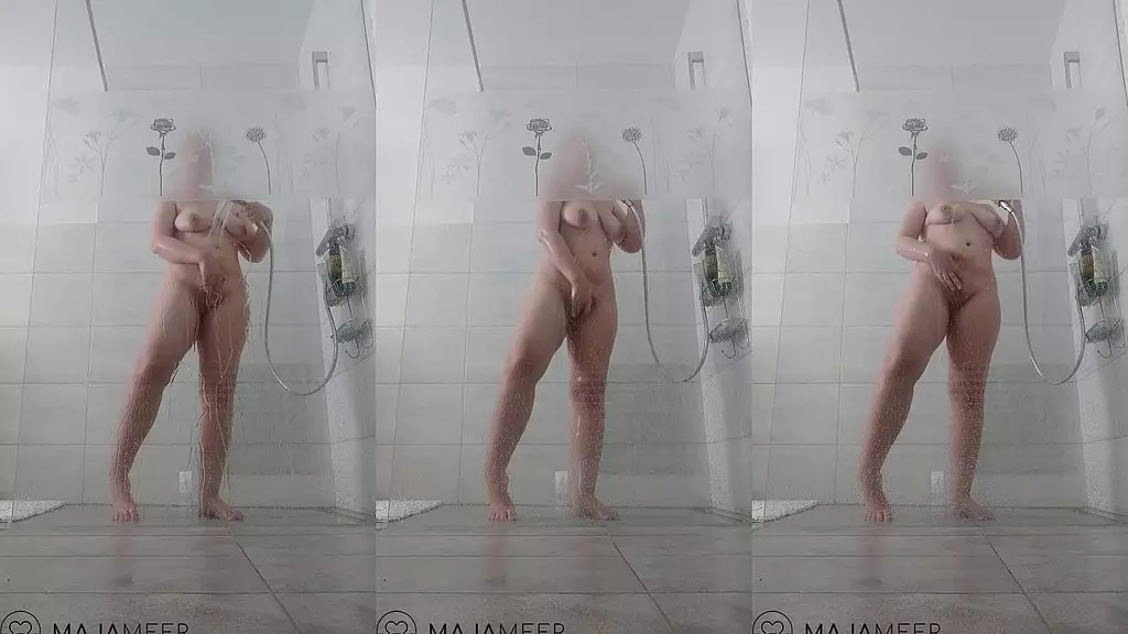 watch me taking a shower